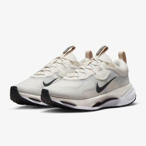 Nike Spark Phantom/Sanddrift/White/Dark Smoke Grey Size 8.5